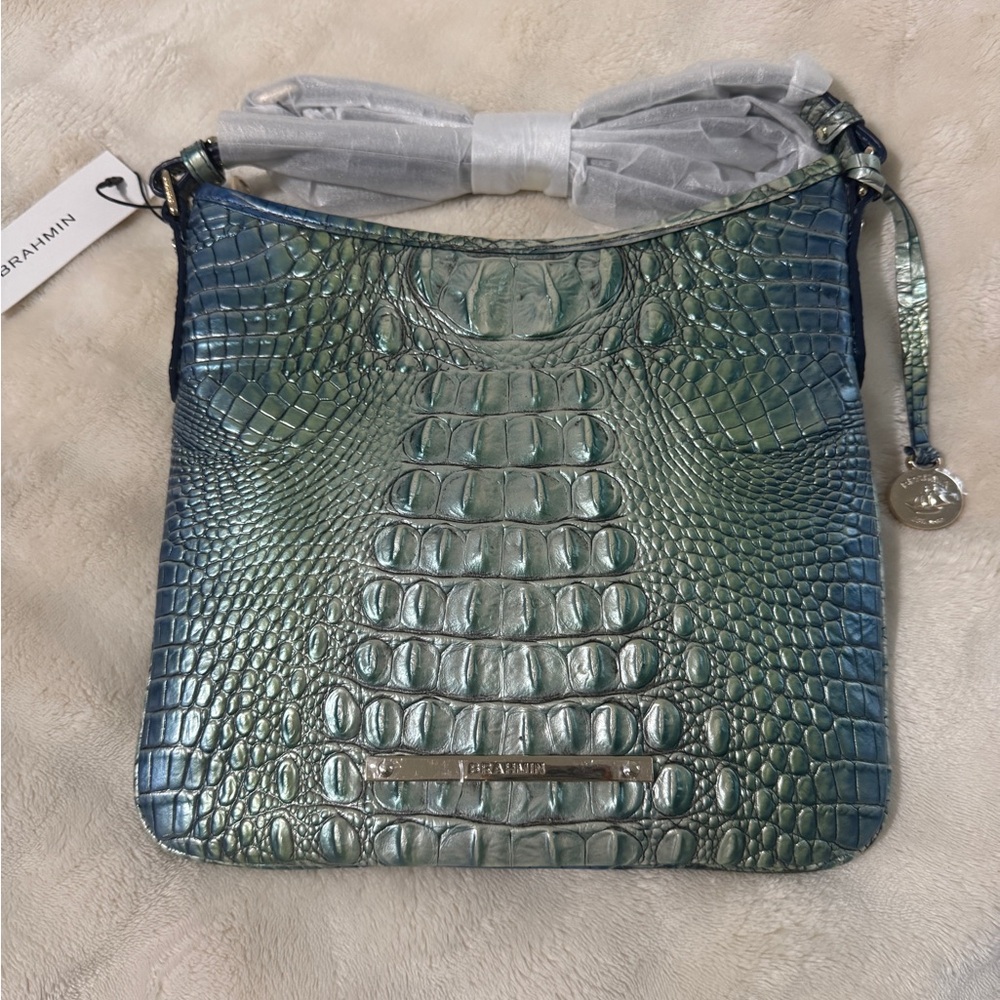 🌸NEW Brahmin Crocodile Embossed Crossbody Bag